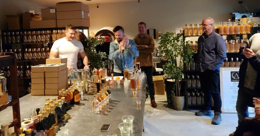 Canberra Craft Tour: Half-Day Brewery, Wineries & Distillery with Lunch