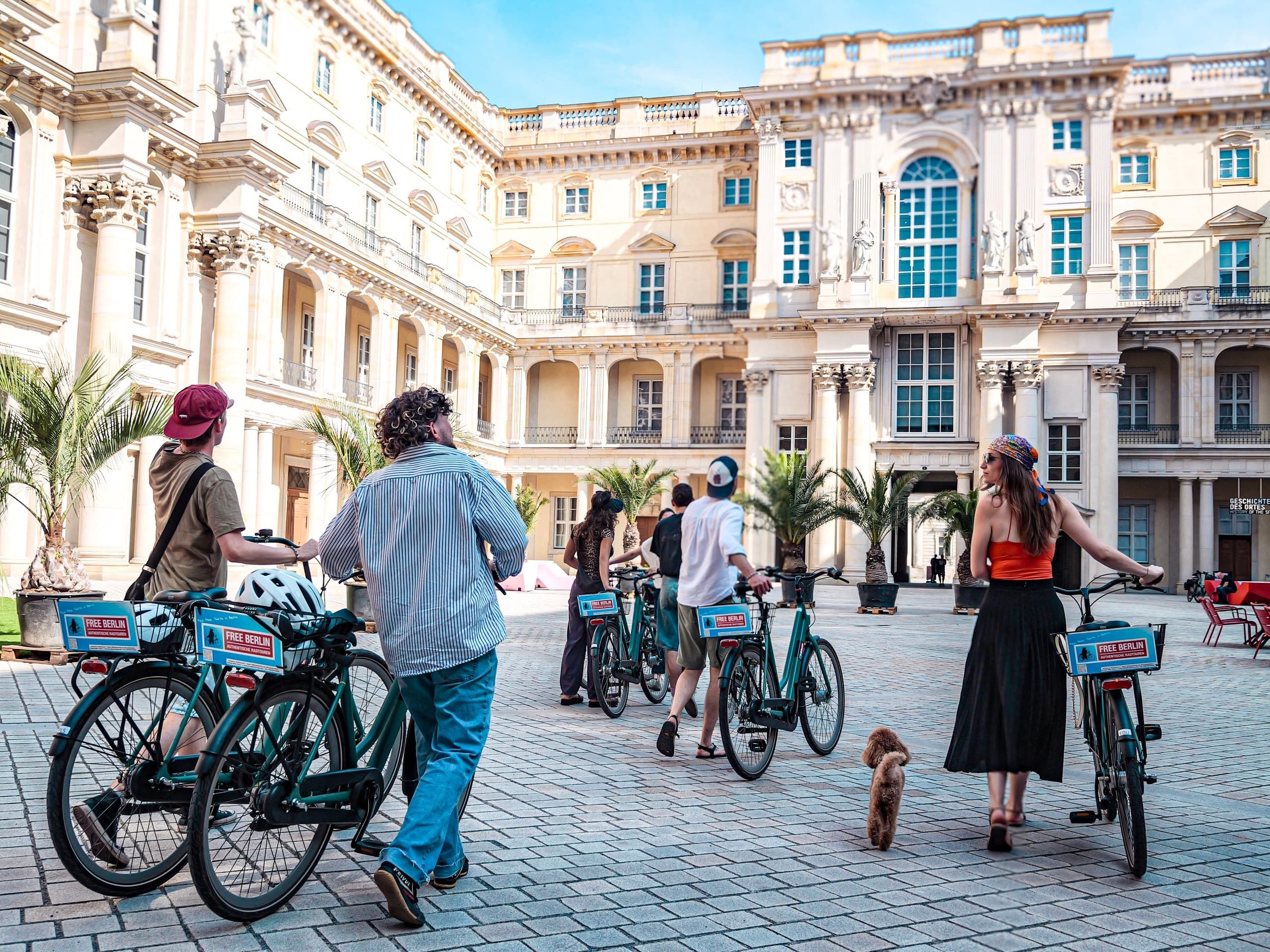 Berlin Bike Tours with FREE BERLIN - Authentische Radtouren