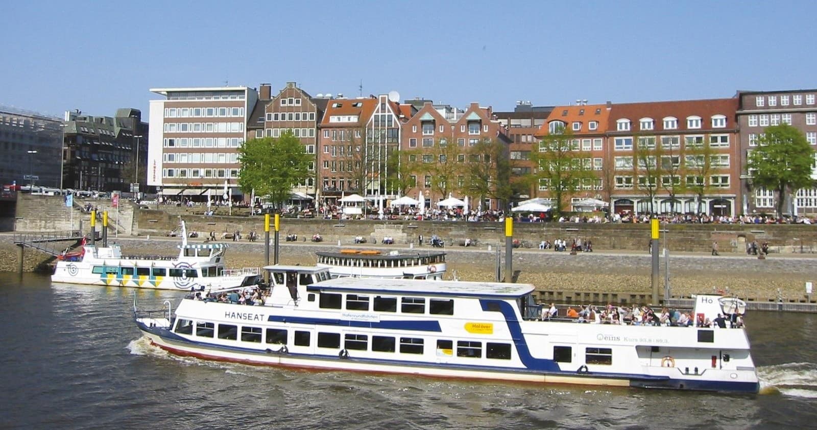 Water Activities: Scenic Boat Ride with Hal Över in Vegesack