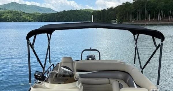 Multi-Day 24-Foot Tritoonz on Lake Blue Ridge: Spacious Group Boat Rental in Mineral Bluff
