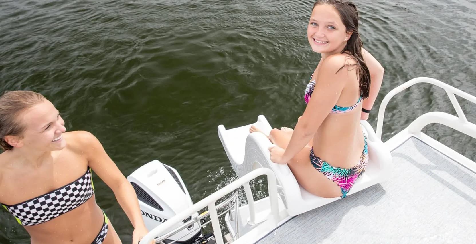 Monaco Sundeck Pontoon Rental by Throttle RX Rentals