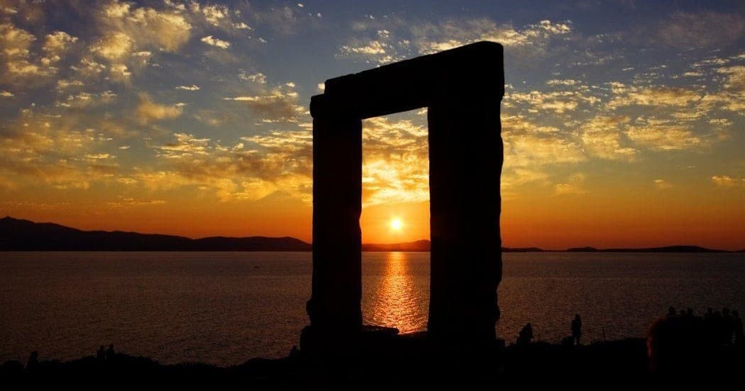 Naxos Castle & Portara Sunset Walk with Greeking.me