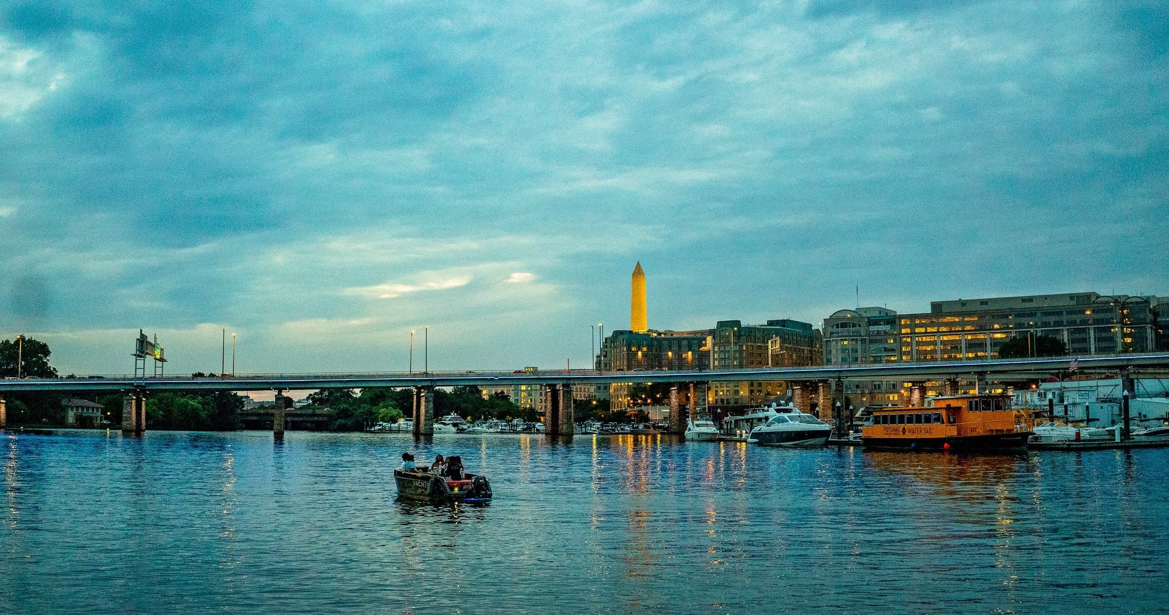 Luxury Picnic Boat Cruise at Navy Yard, DC
