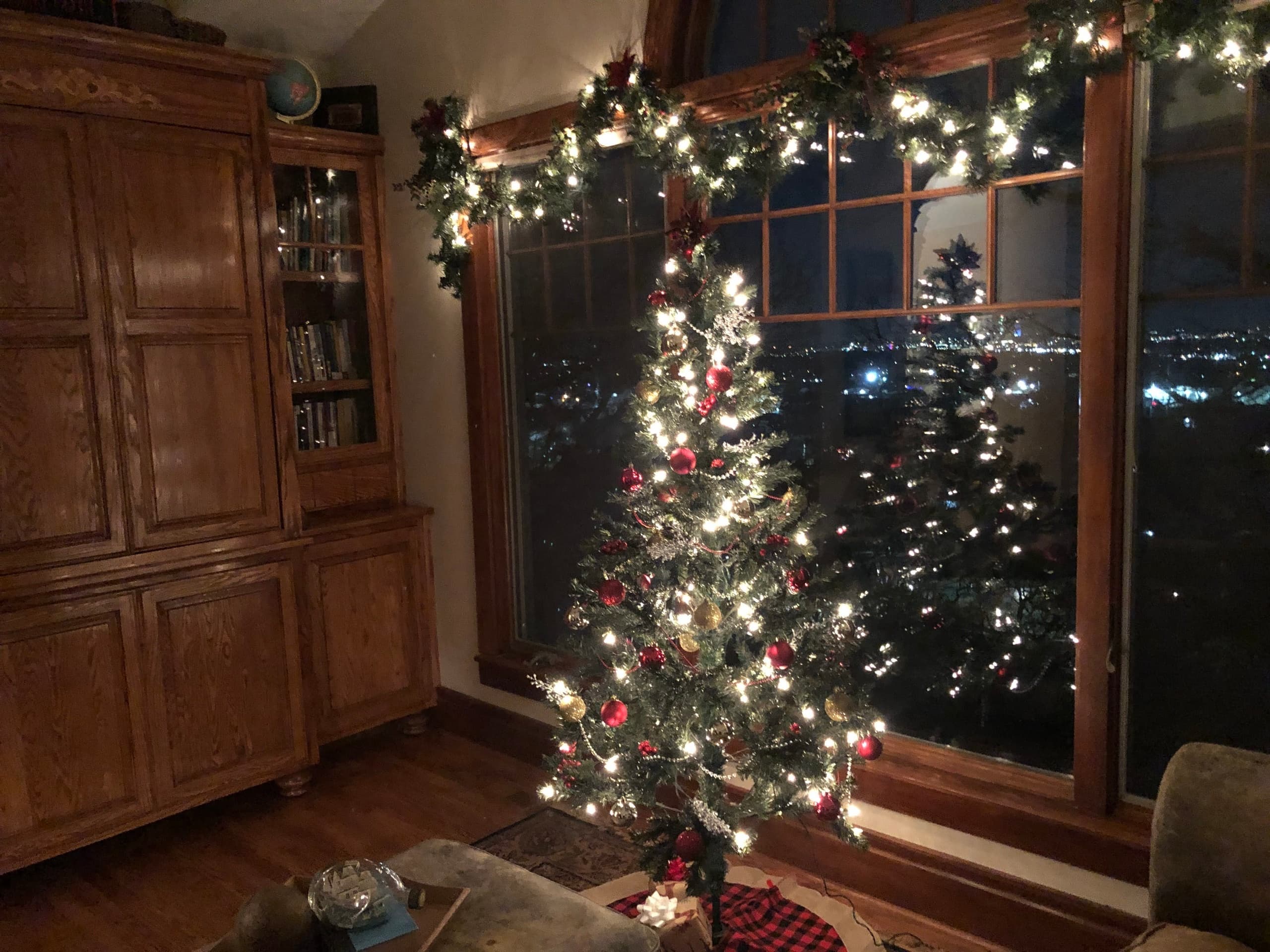 Explore Council Bluffs' Festive Historic Homes This Holiday Season