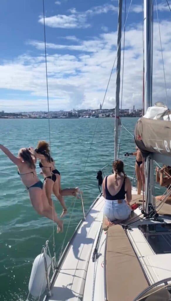 Private Beach Boat Tour from Lisbon to Cascais: Sun, Sea, and Serenity on the Atlantic