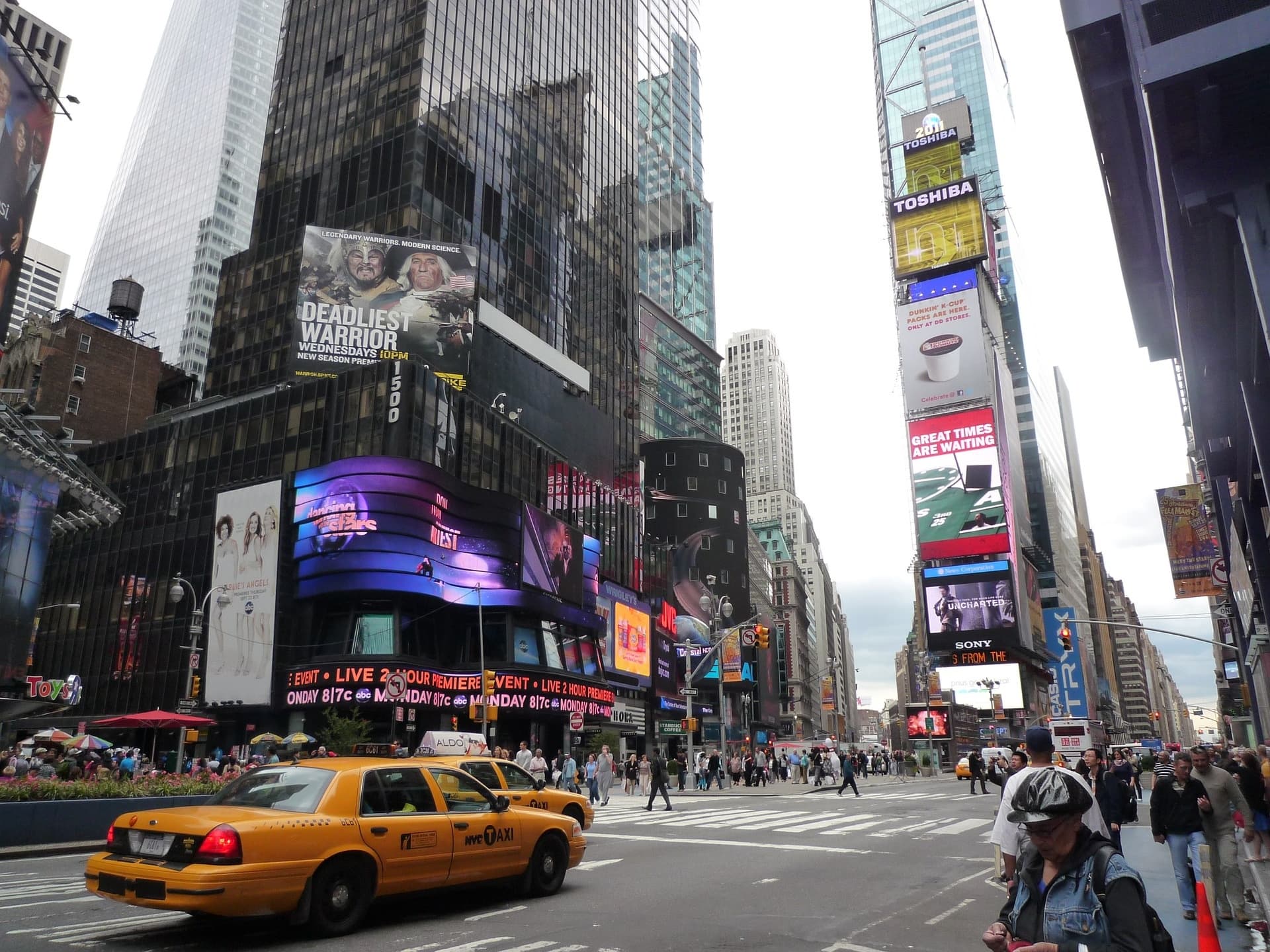 Guided Walking Tour of Midtown Manhattan & Times Square with Universal Tour Guide US