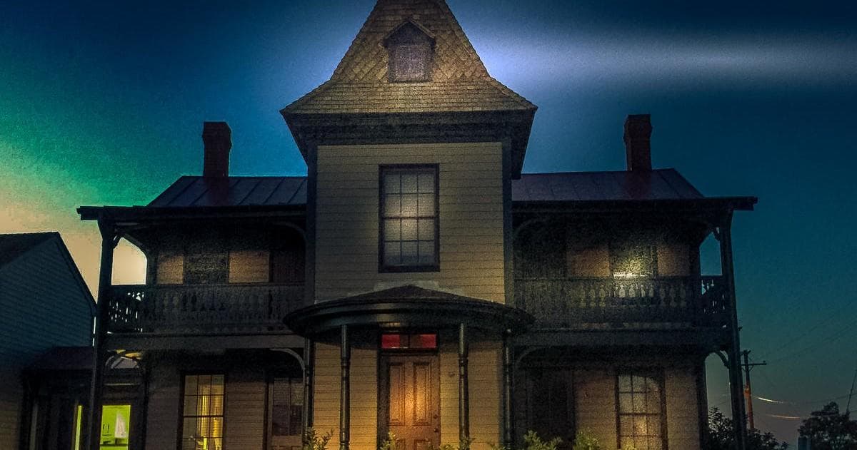 Spine-Chilling St. Michaels Ghost Walk in Maryland