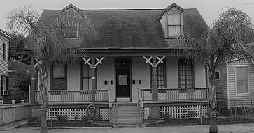 Exploring Galveston's Historic Red Light District: A Step Back into Mobster Havens and Sinatra’s Stages