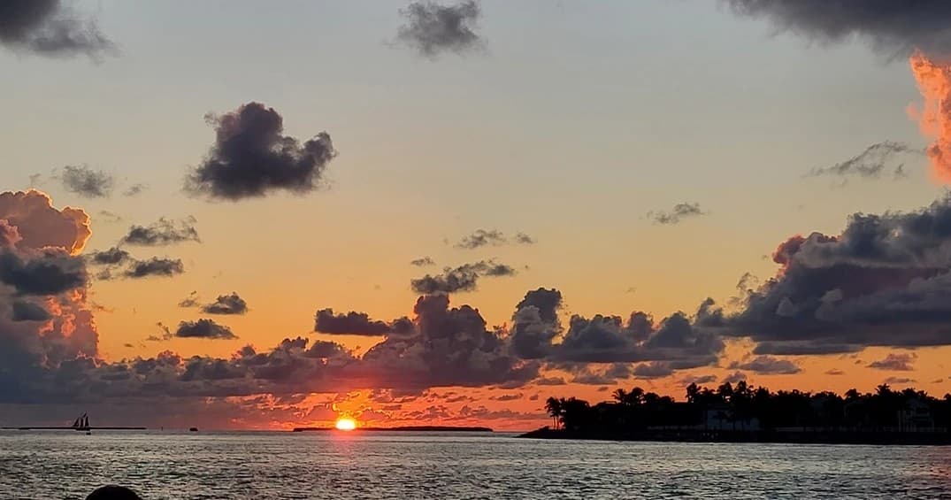 Sunset Boat Experience with Blue Horizon at Naval Air Station Key West