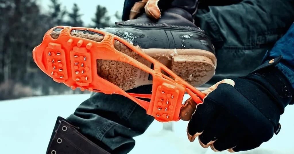 Winter Outdoor Gear Rental with Sports Garage