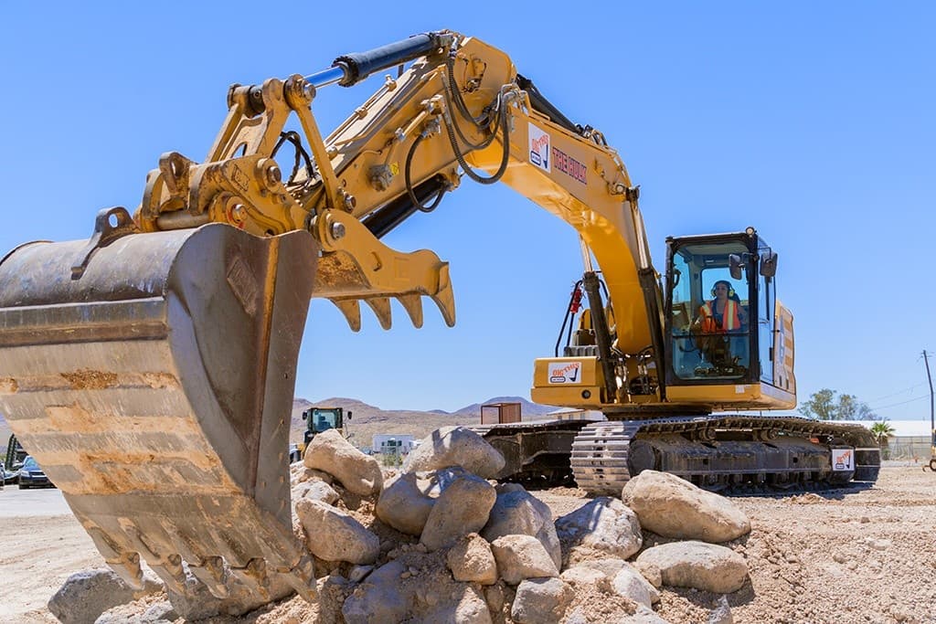 FULL FORCE: Operate Excavators & Bulldozers at Dig This Las Vegas