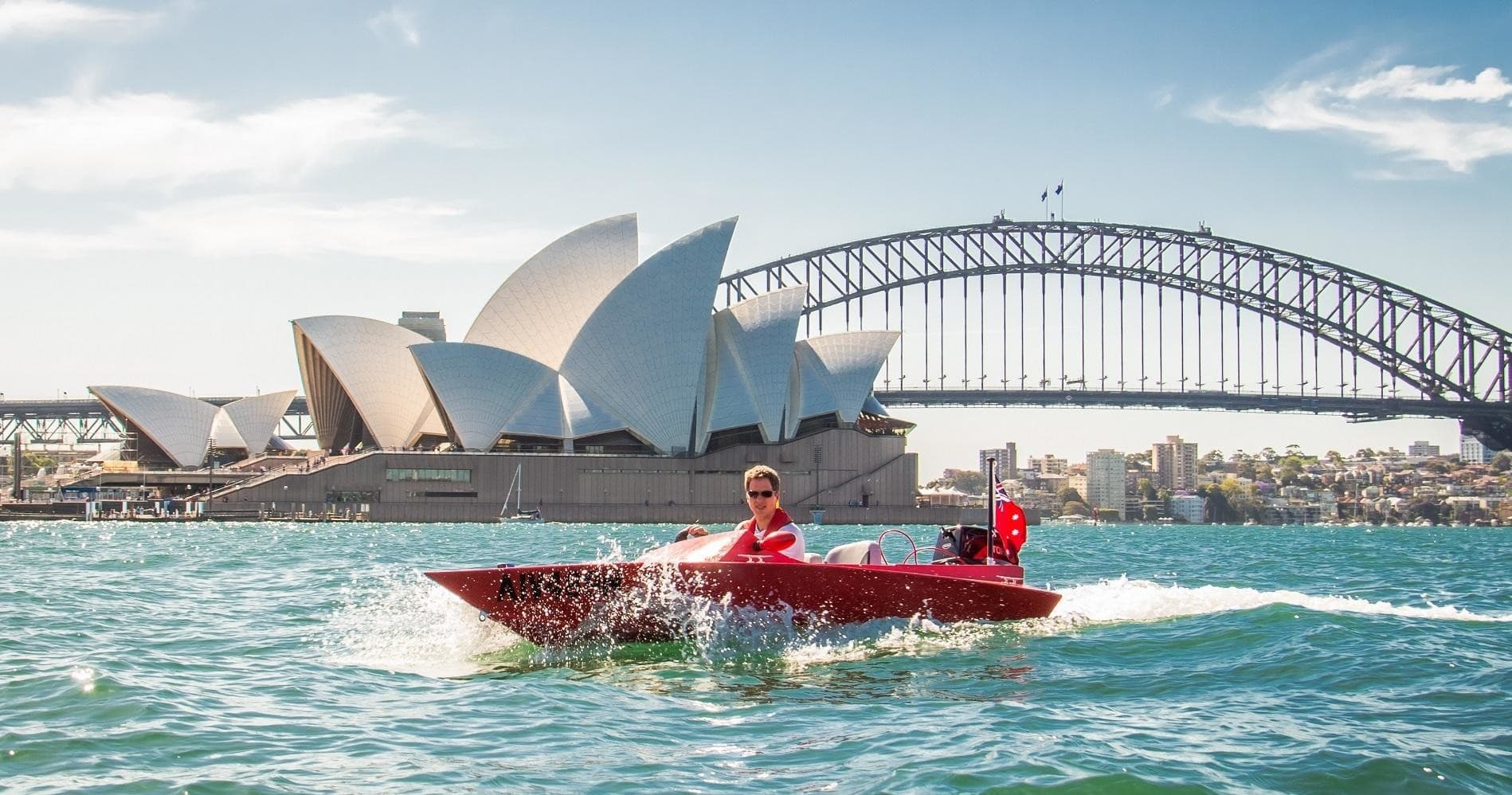 Water-Activities: Sydney Harbour Guided Boat Tour by The Adventure Collective