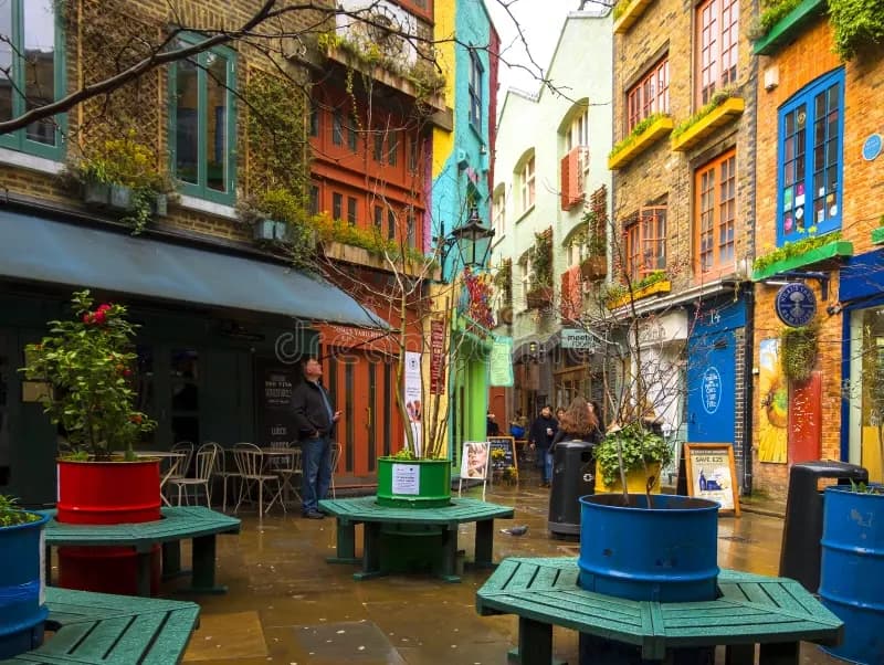 night-walk-through-londons-west-end-covent-garden-soho-piccadilly