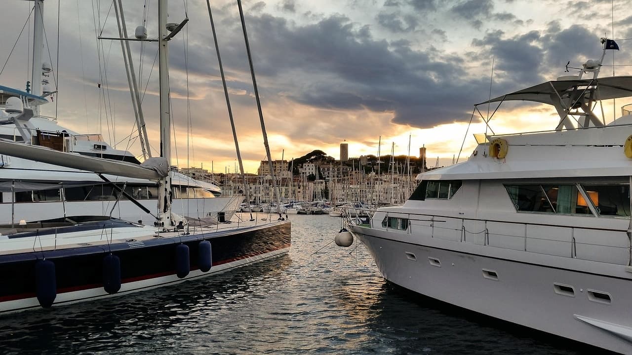 Welcome to Cannes! | City Tour in Cannes | Sightseeing Tour, Guided Tour, Attraction, Museum