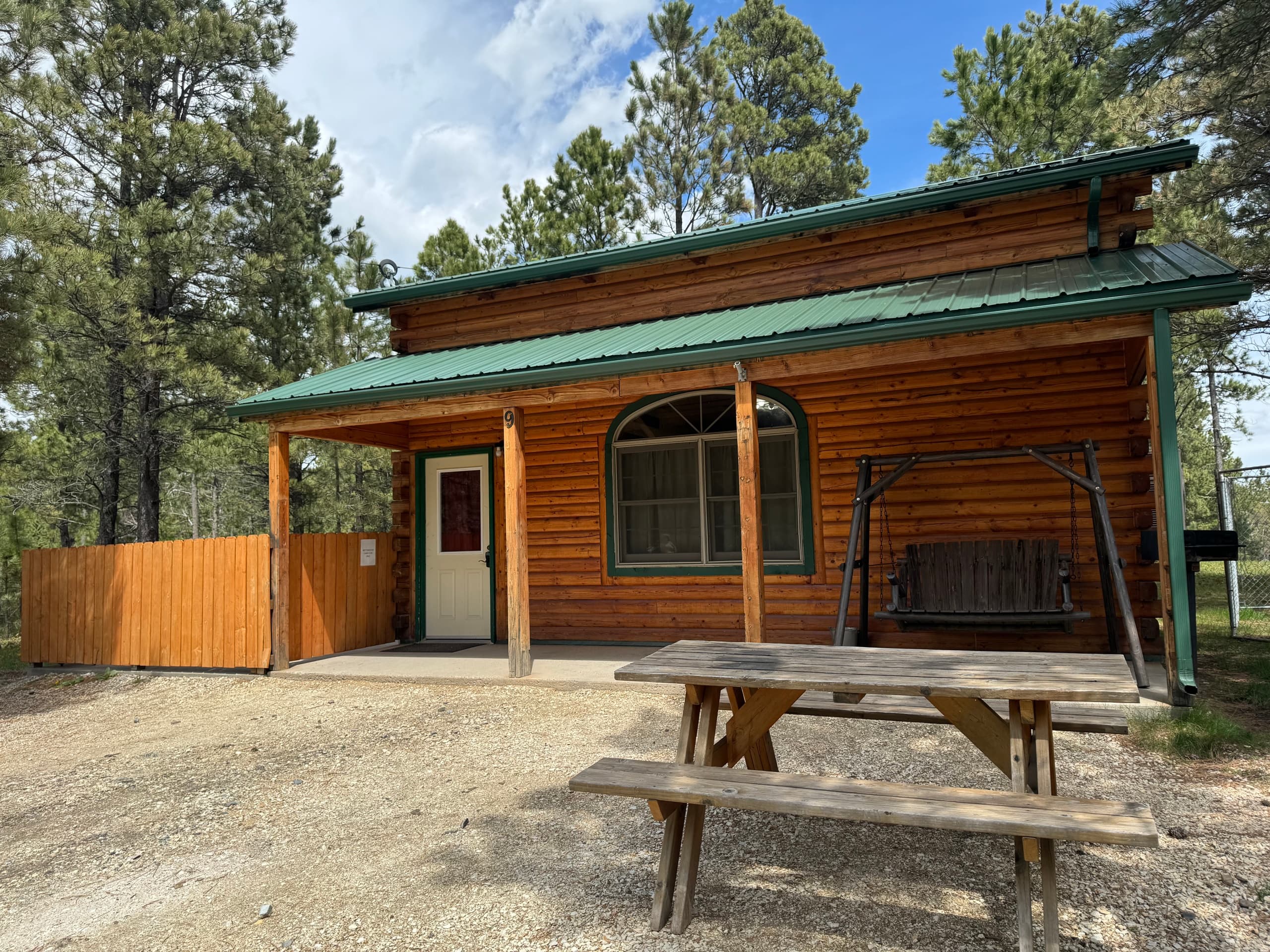 Unique Cabin Retreat at Mystic Hills for Cozy Forest Escapes