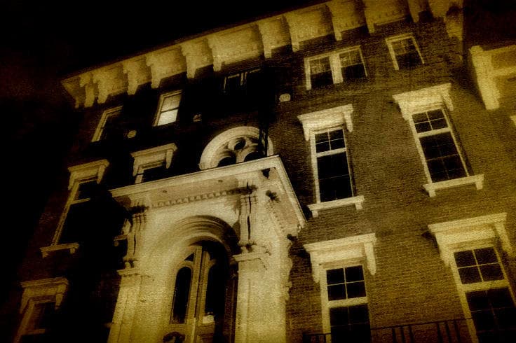 Haunted History Walking Tour in Alton, Illinois