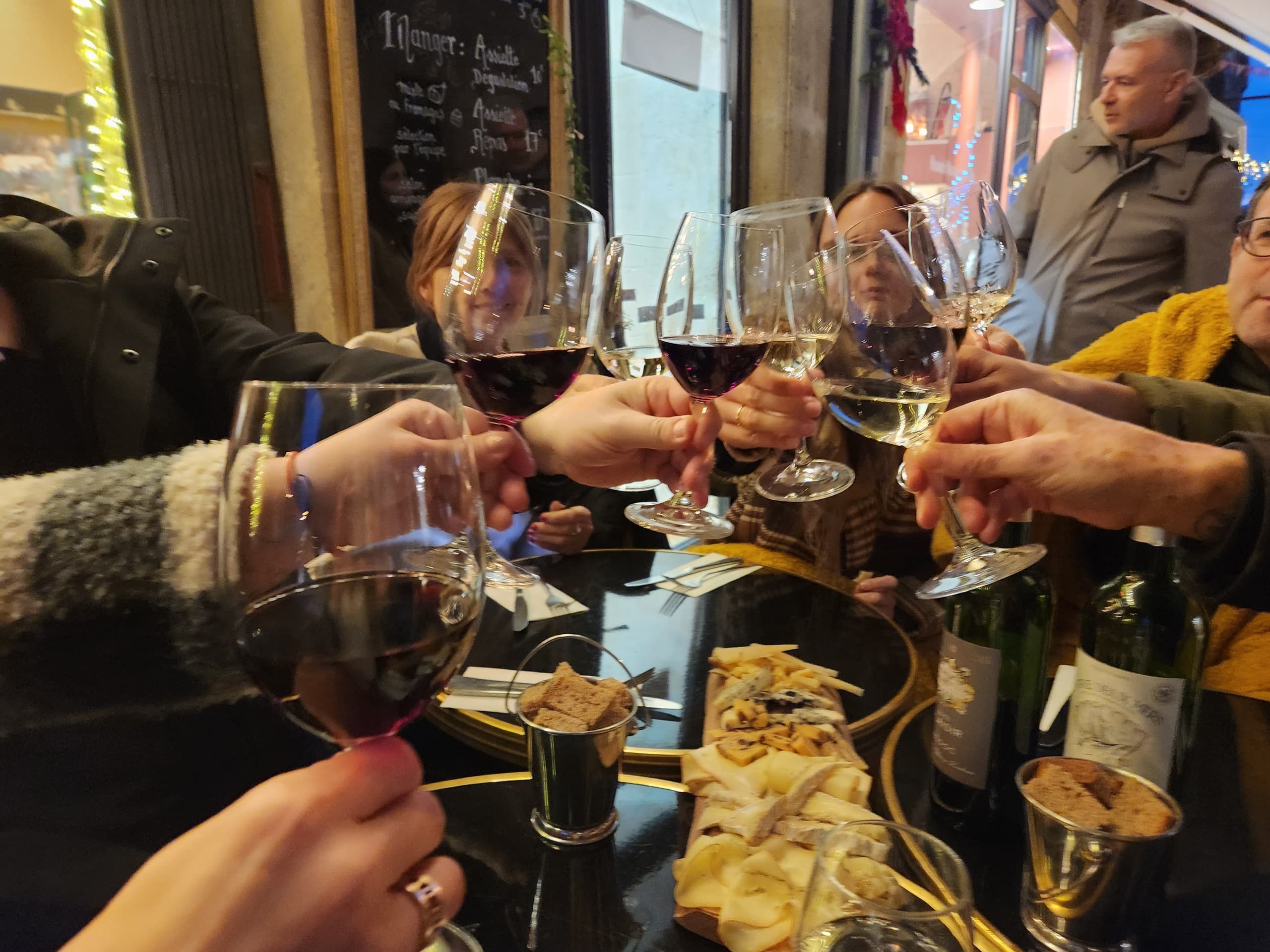 Bordeaux Christmas Gourmet Tour: Three‑Hour Holiday Tasting Walk photo 4