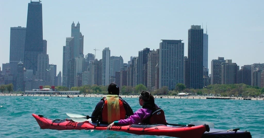 Paddle the Chicago River: 1 Hour Kayak Rentals at North Avenue Beach photo 1