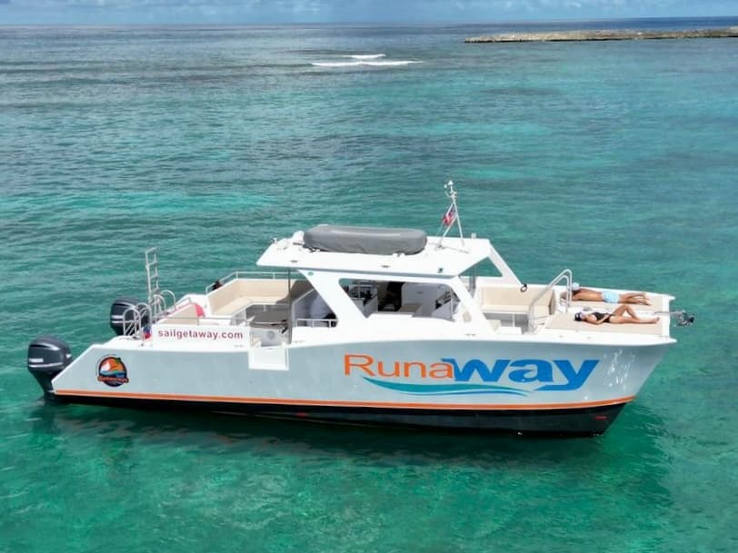 Icacos Double Dip Catamaran & Snorkel Tour in Fajardo