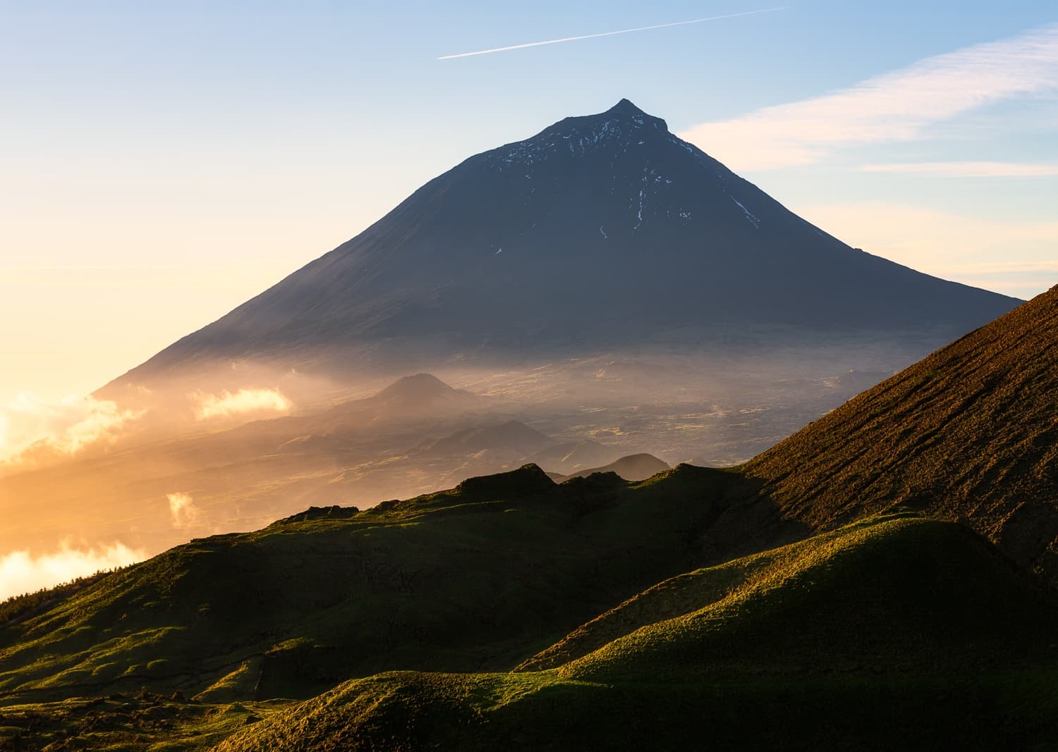 Full-Day Pico Island Circuit with Futurismo Azores Adventures