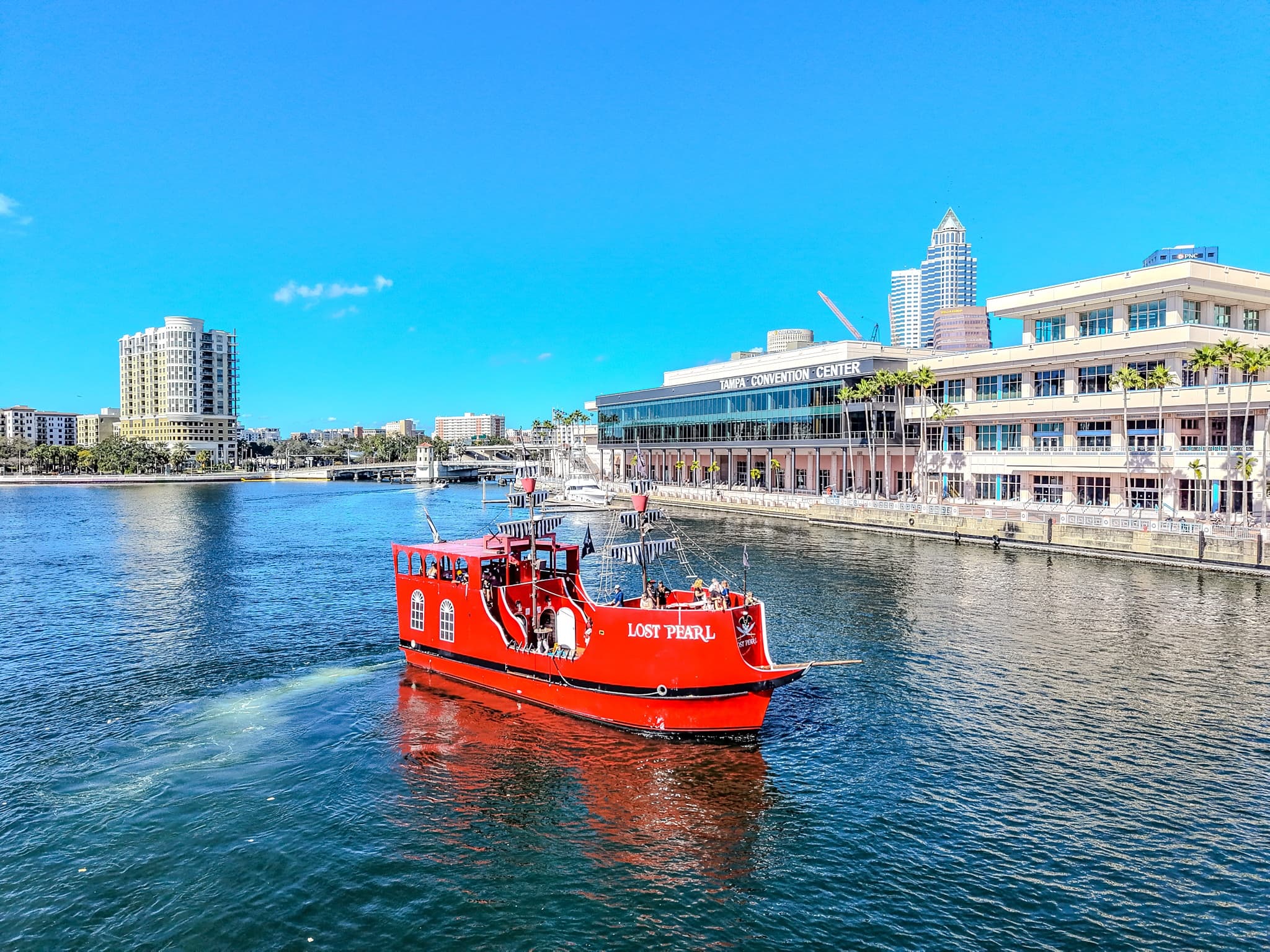Lost Pearl Private Charters: Pirate Cruises & Dolphin-Watching on Tampa Bay