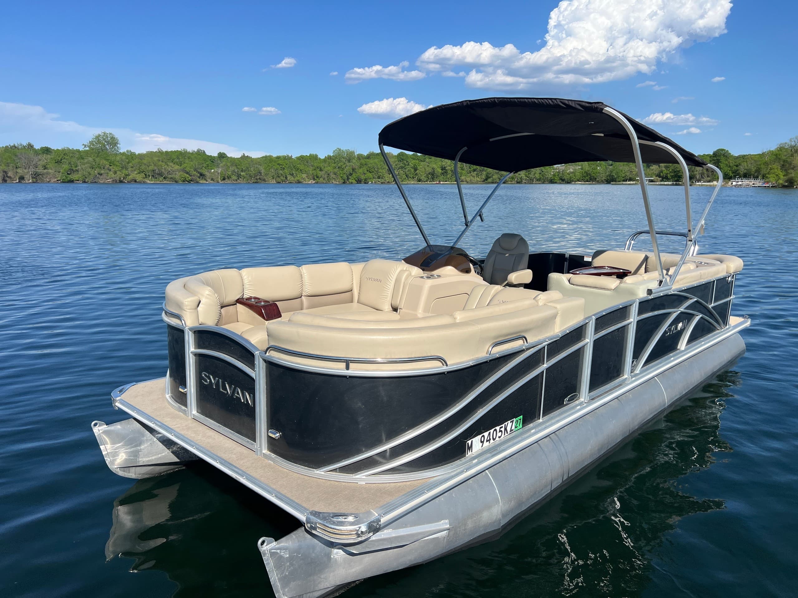 Exploring Alexandria’s Lakes Aboard a 23’ Sylvan Pontoon (150hp) — Delivered Boat Rentals