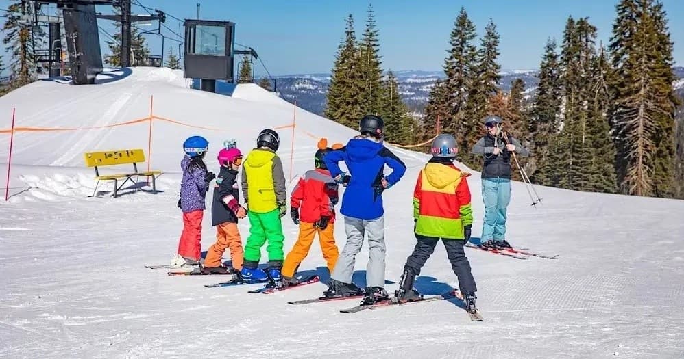 Private Ski Lessons at Badger Pass: Hourly Coaching to Sharpen Your Turns