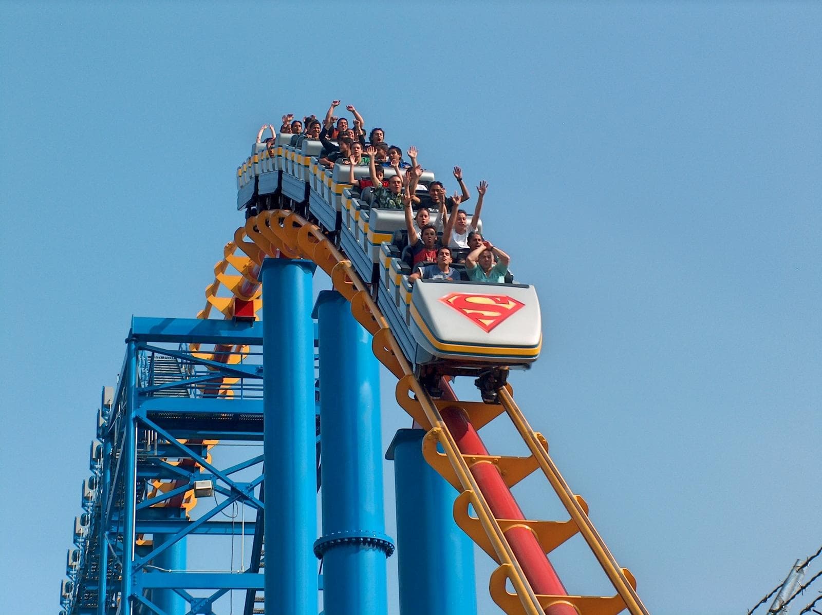 Land Adventures with Interliv Travel at Six Flags Mexico