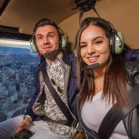 Romantic Jewel: Private Helicopter Flight Over Toronto's Skyline photo 1