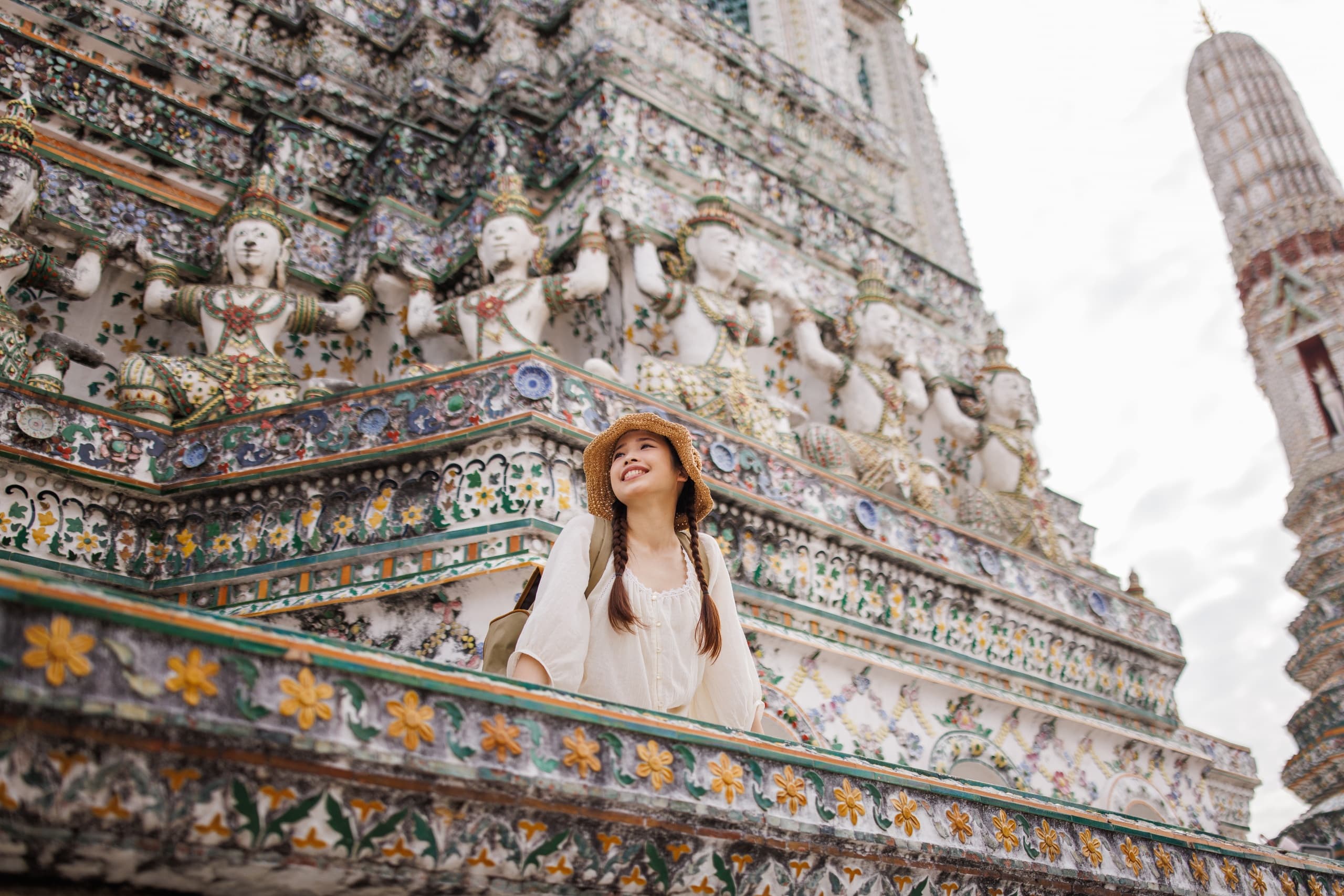 Wat Arun Private Photoshoot: Capture Bangkok’s Riverside Portraits photo 2