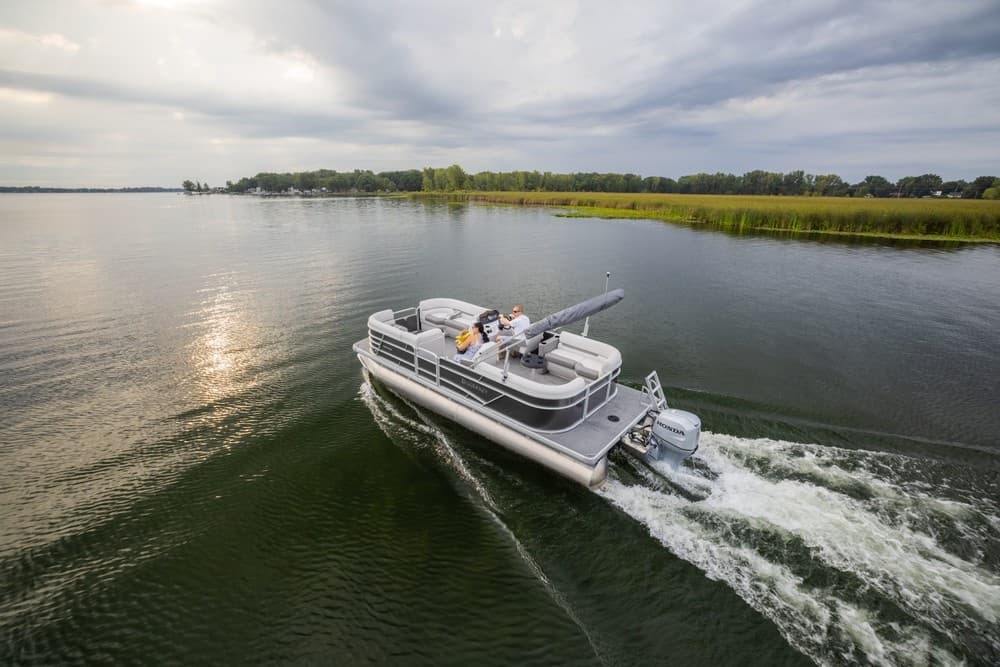 Explore Lake Wylie with Pontoon Boat Rentals at Tailrace Marina