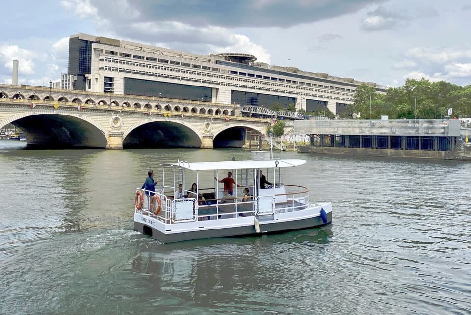 Discover Paris Anew: 50-Minute Electric Seine Cruise via Croisière Partagée