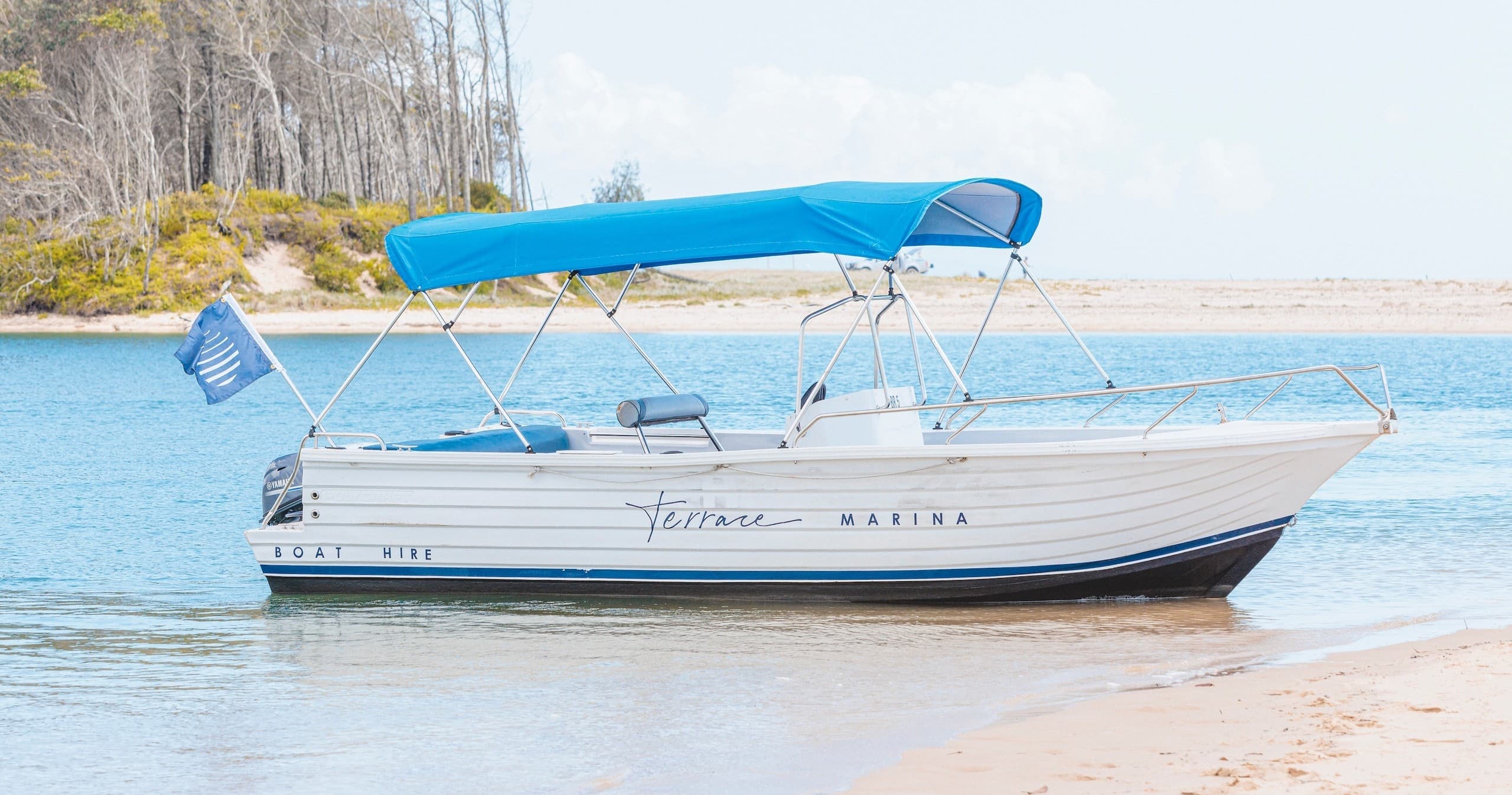 Explore Noosa River with the Bowrider 10 Person Boat Hire: Perfect for Fishing and Cruising