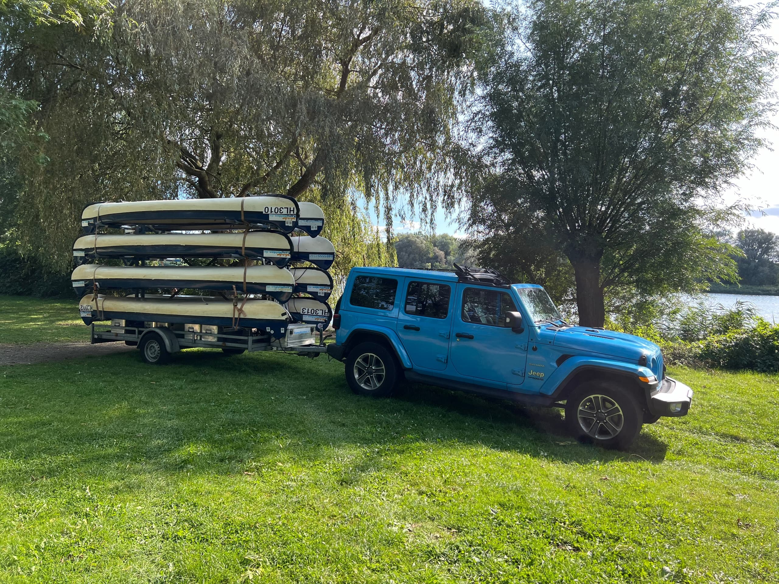 Self-Service Canoe Trailer Rental with Delivery & Pickup