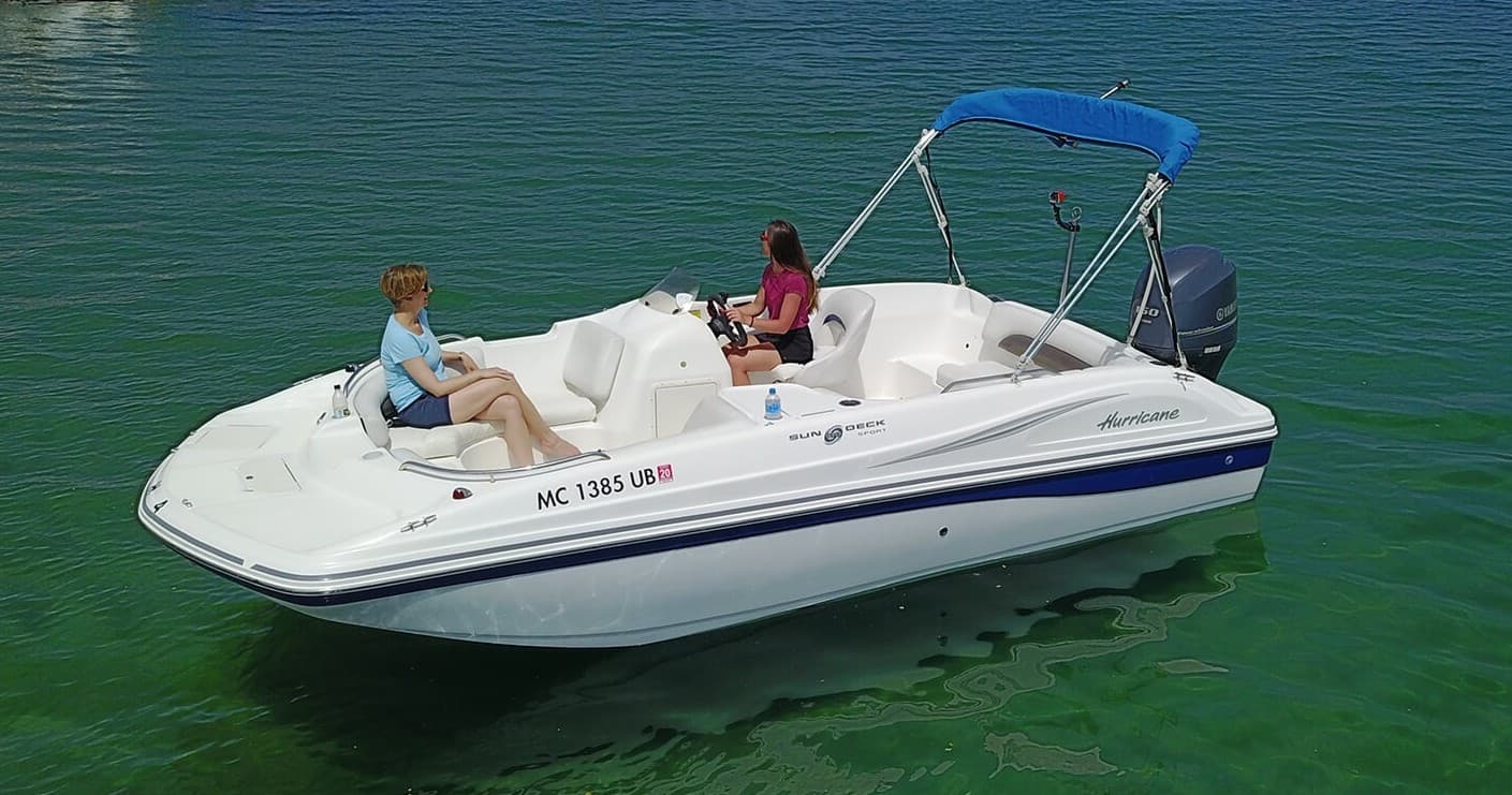 Hurricane 19' Deck Boat Rental in Traverse City, MI