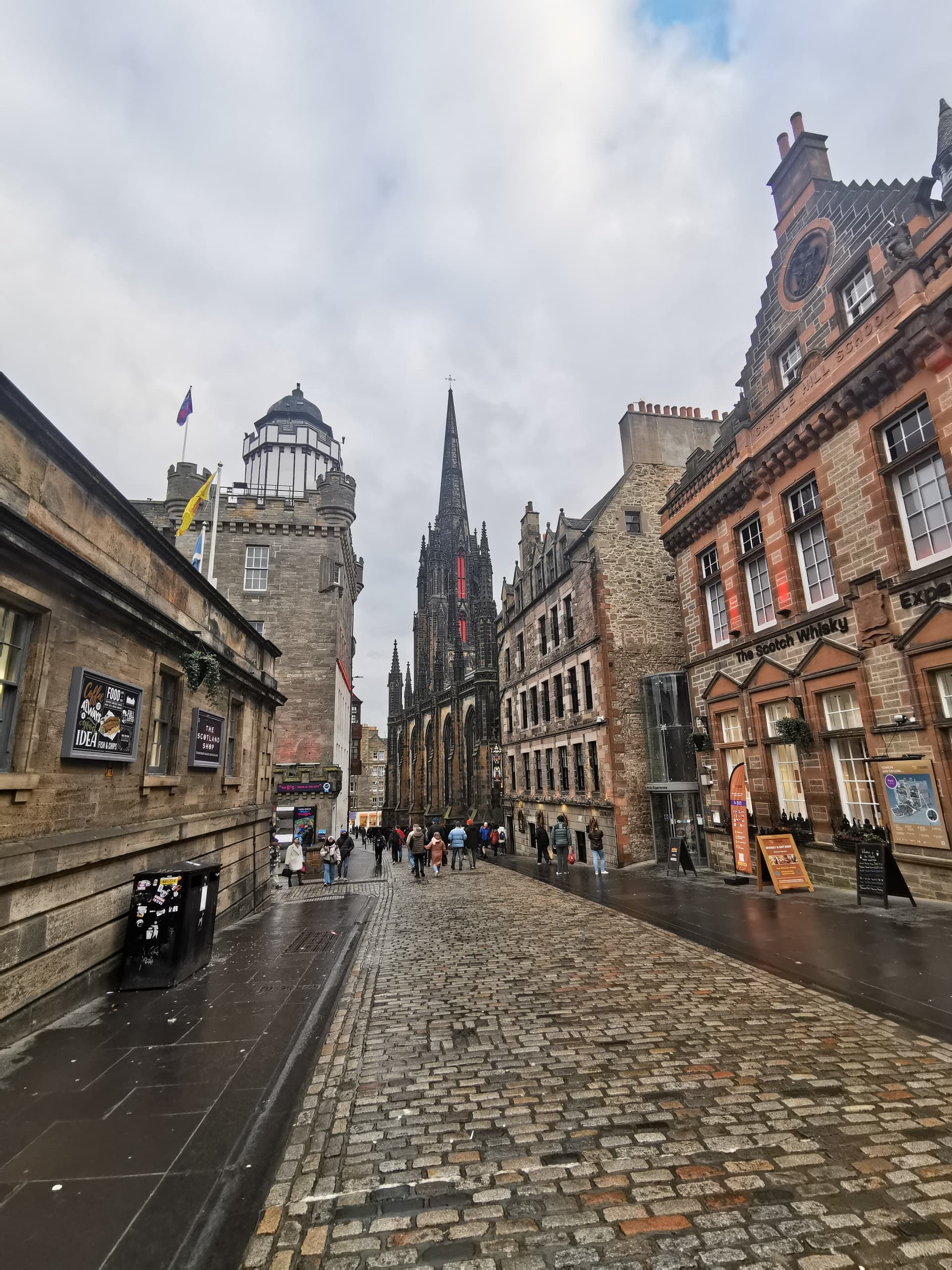 Secrets of Edinburgh's Old Town: 2-Hour Guided Walking Tour of the Royal Mile