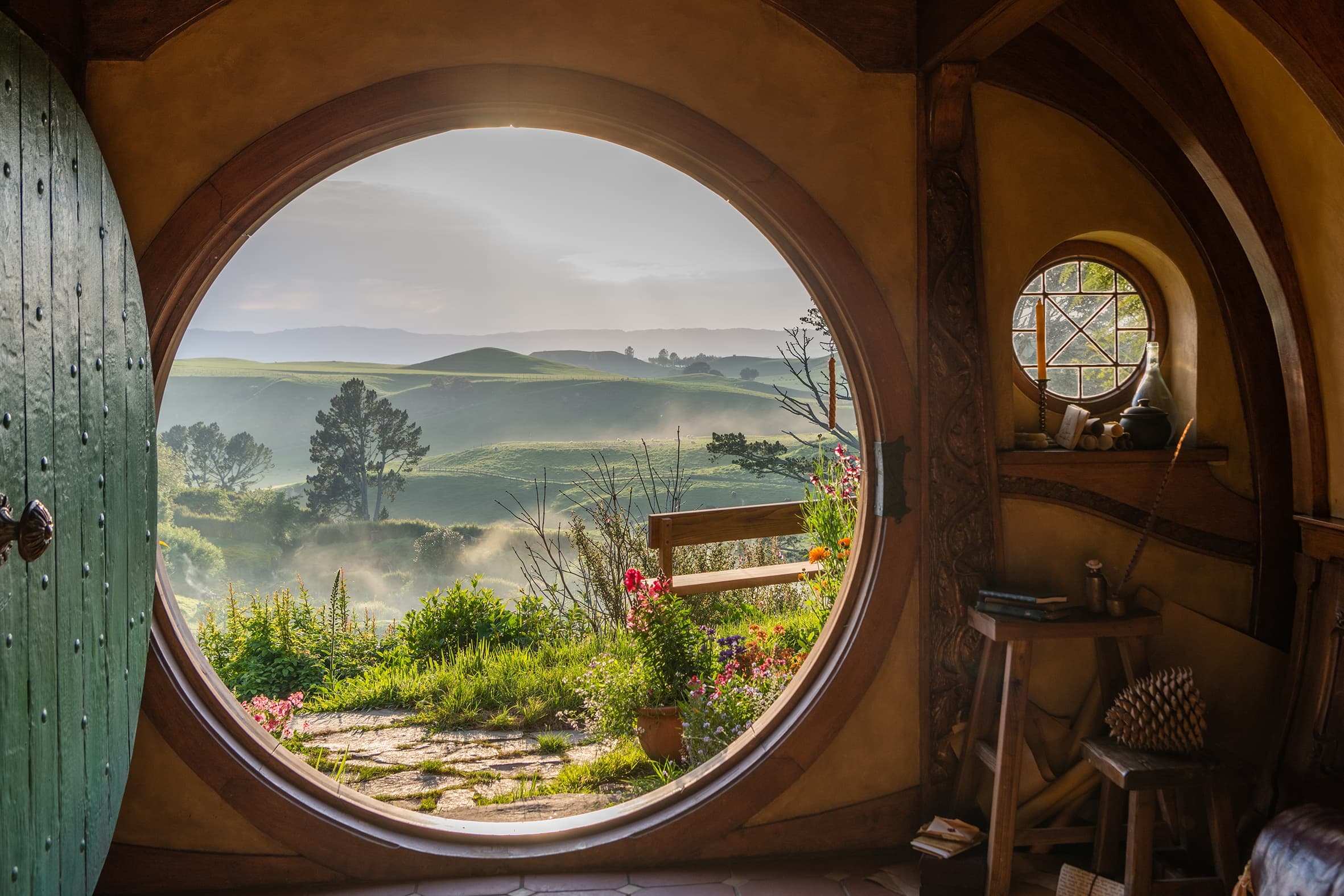 Hobbiton Movie Set Tour by Auckland & Beyond Tours