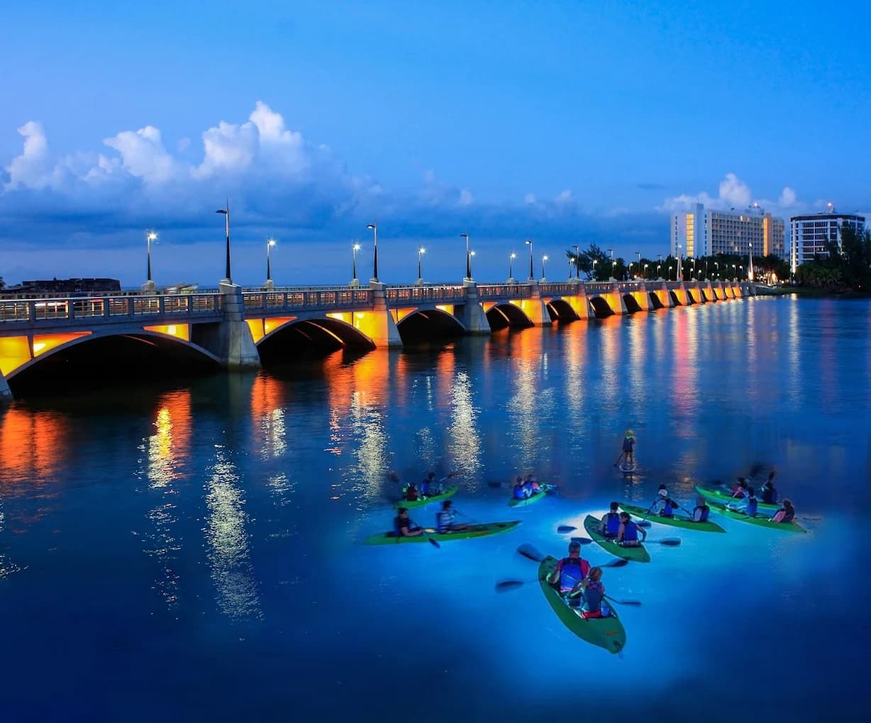 Night Kayak Glow Tours with E-Bike and Kayak in San Juan