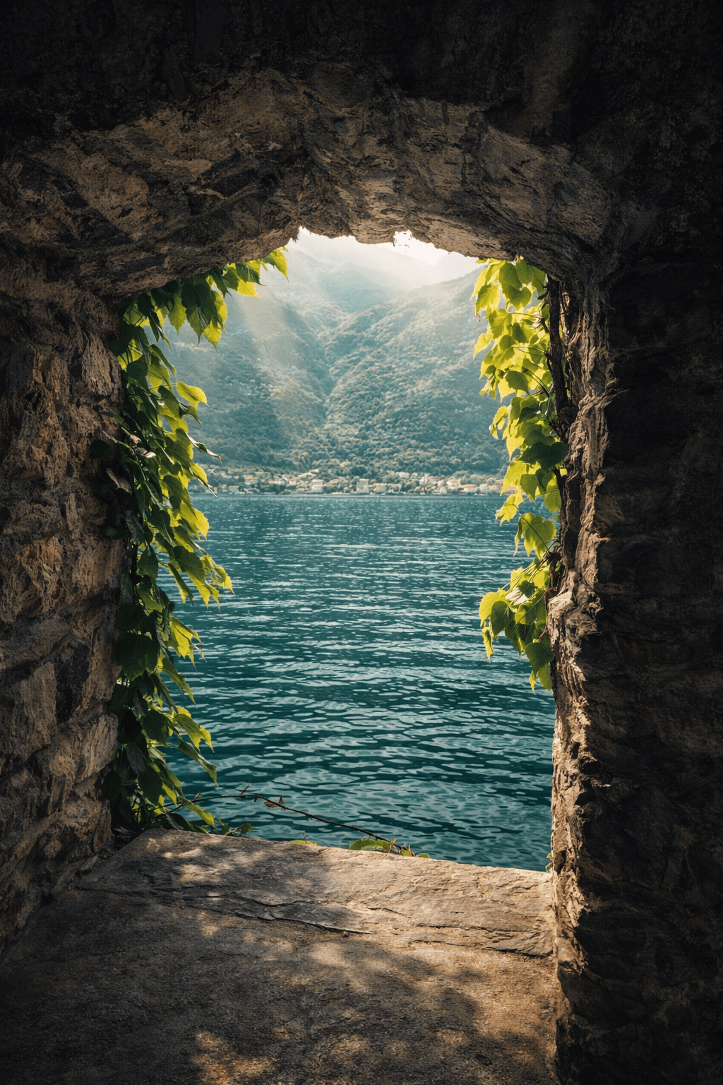 Endless Golden Summer: Private Lake Como Villa Cruise from Como photo 1