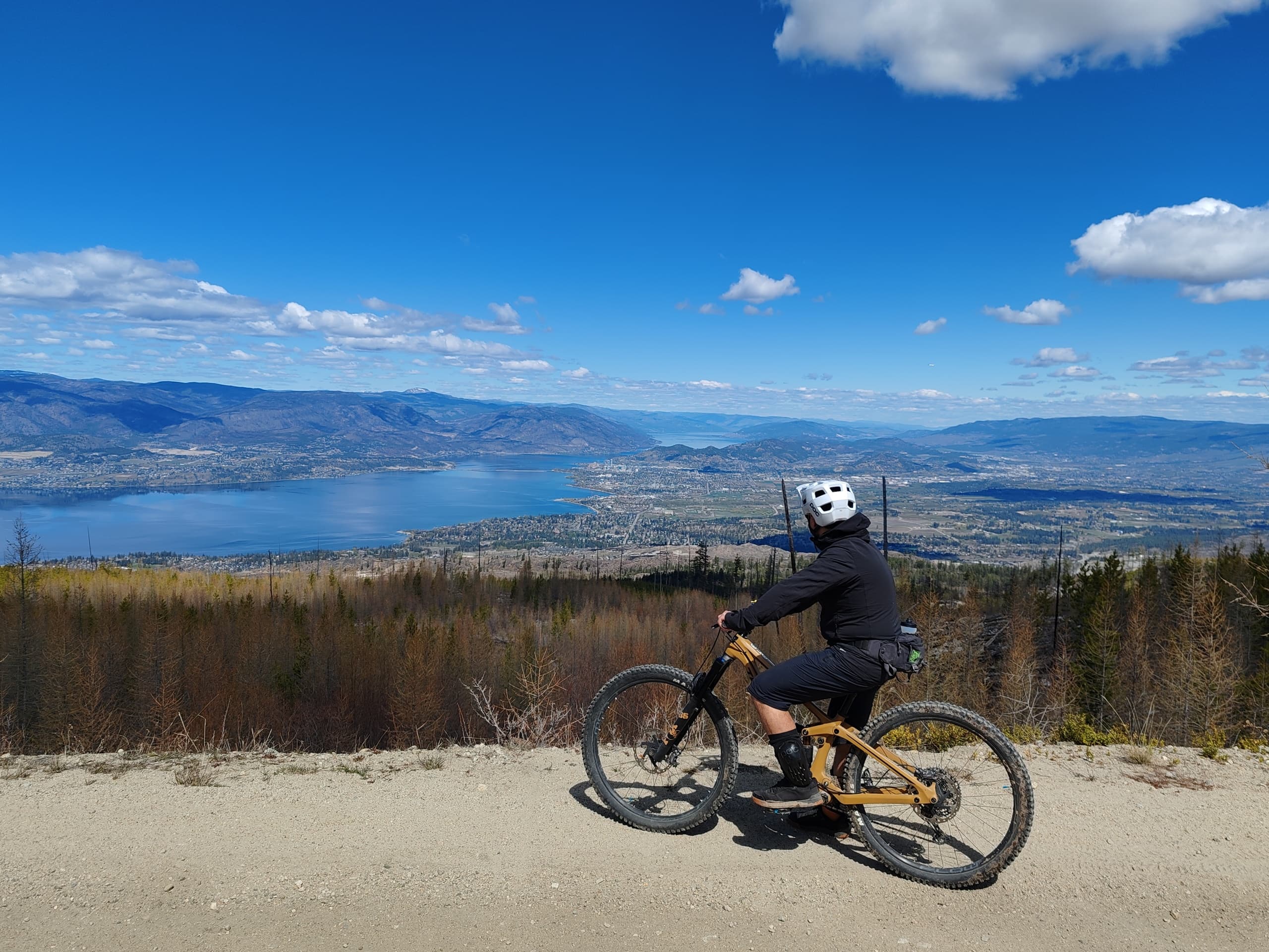 Gillard Gravity Experience: Kelowna's Steep Technical Singletrack Coaching photo 2