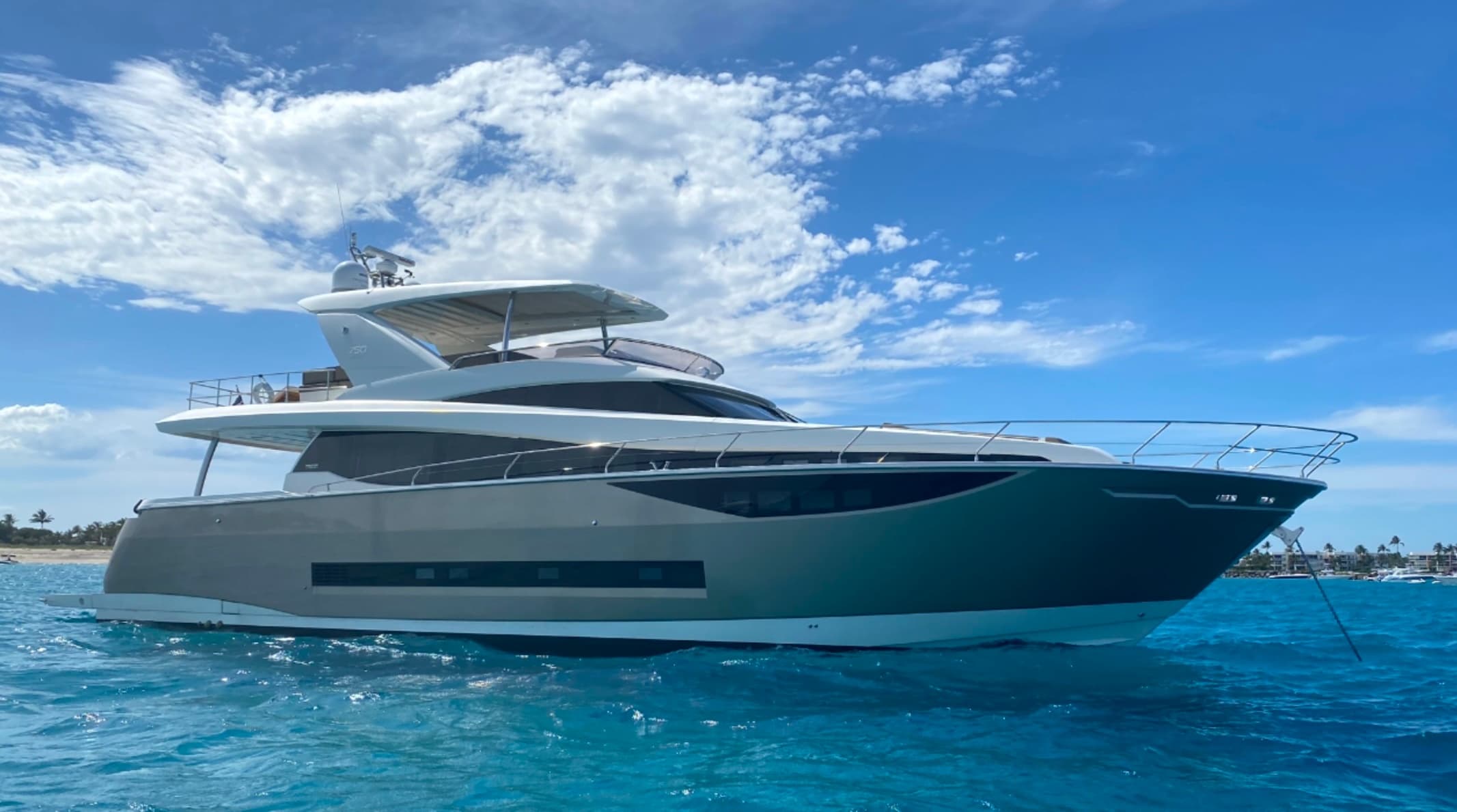 Luxury Yacht Experience with Miami Boat Experts in Miami Beach