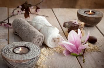Relaxing Wellness Experience at Federleicht Praxis