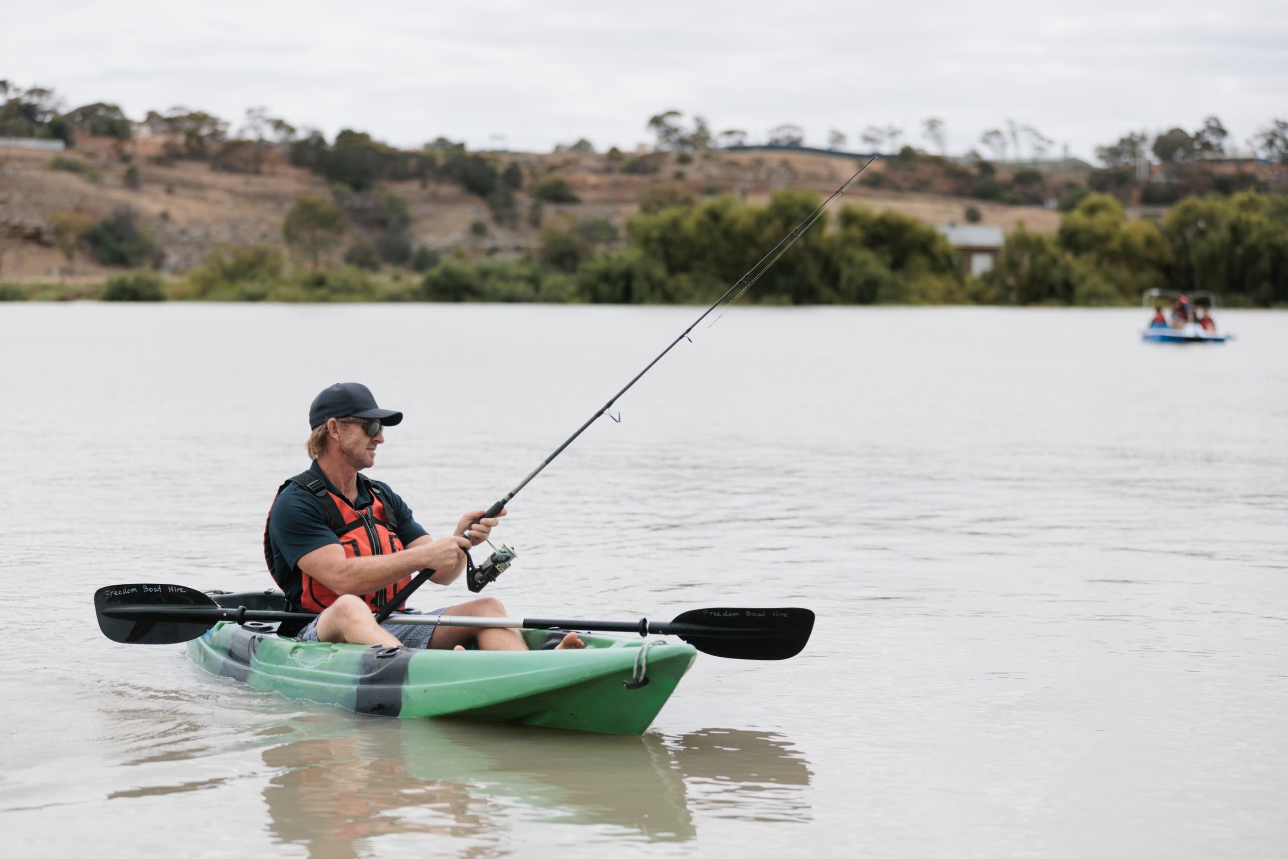 Paddle the Murray: Single Kayak Rental from Sturts Reserve, Murray Bridge
