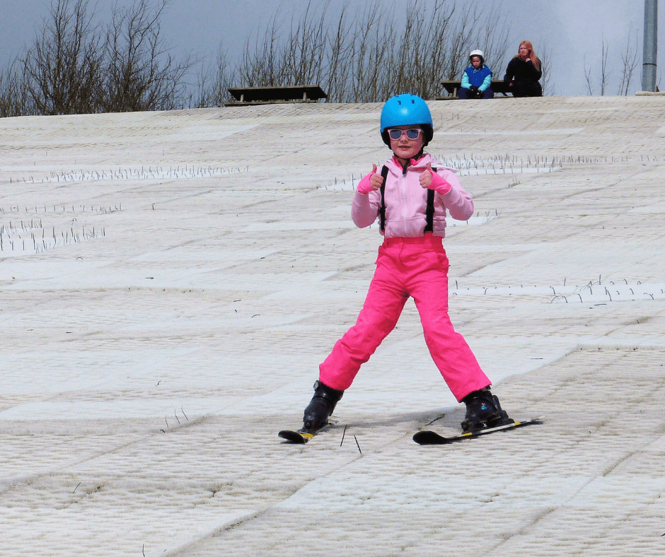 Winter Sports at Newmilns Snow & Sports Complex: Mastering Skiing Techniques