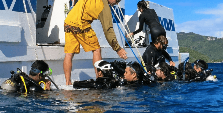 Certified Boat Dive Adventures with Big Kahuna Water Sports