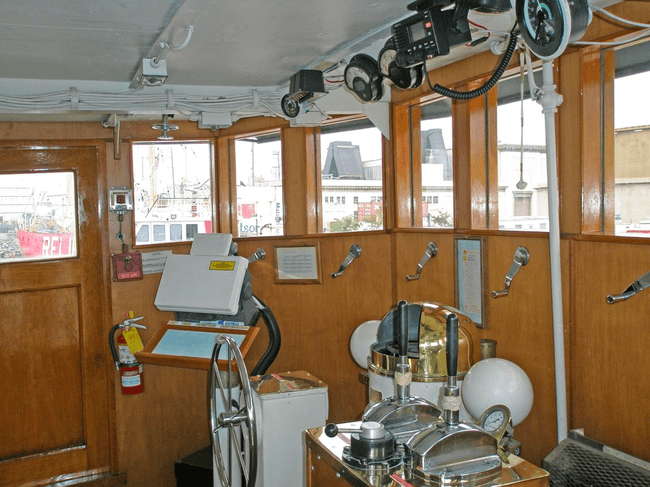 USS Potomac Dockside Tours for FDR’s Birthday in Oakland photo 4