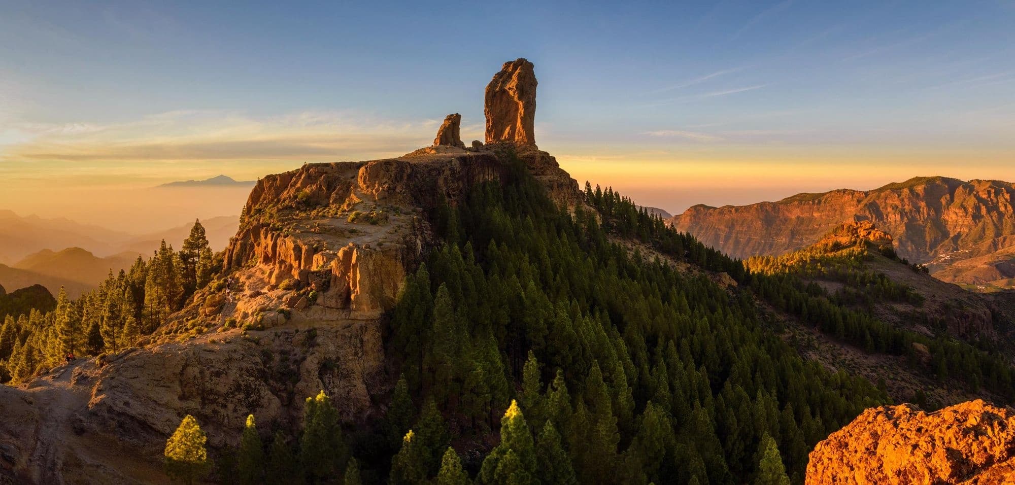 Land Adventure: Roque Nublo Hike with RockNatour in Gran Canaria
