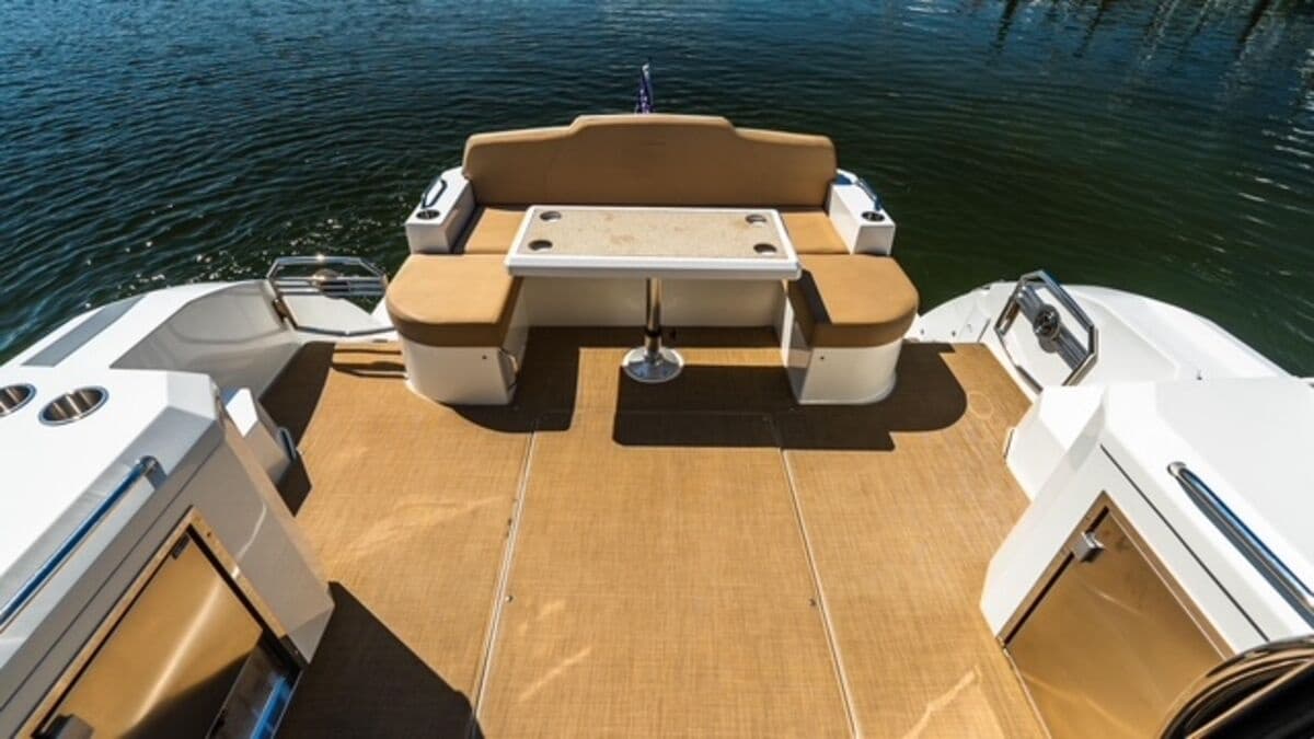 51' Cantius Catalina Adventure: Luxury Yacht Charter from Long Beach photo 4