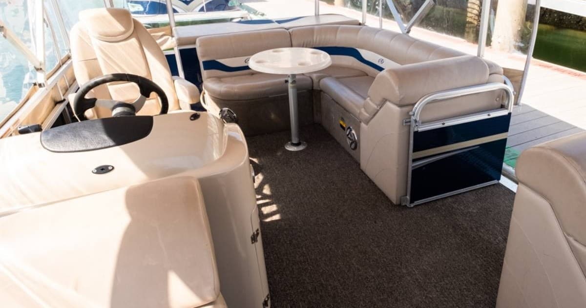 Luxurious 20-Foot Pontoon Rental in Newport Beach: Cruise the Coast in Comfort