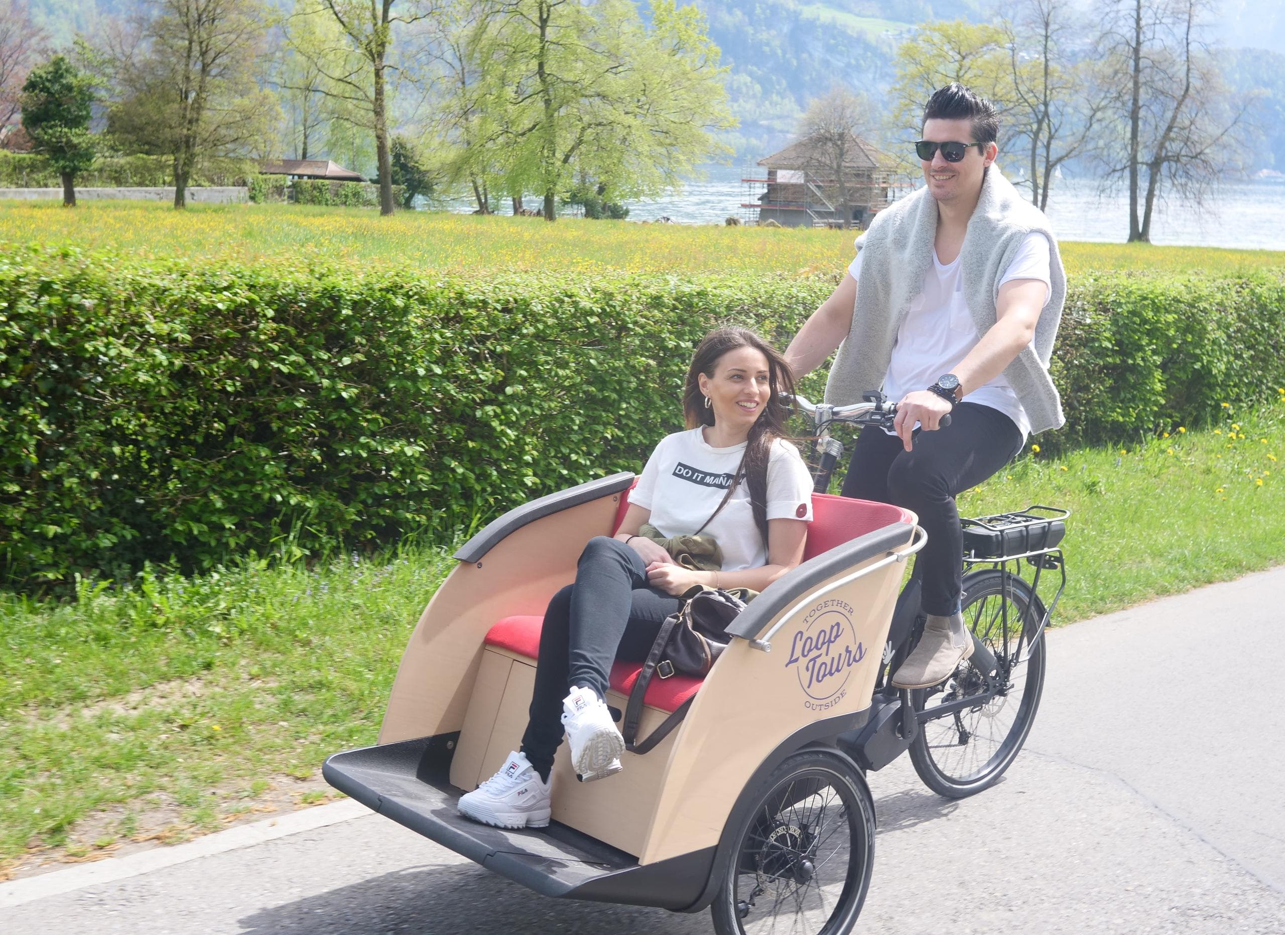 Outdoor Cycling Tour in Lucerne with Loop Tours GmbH